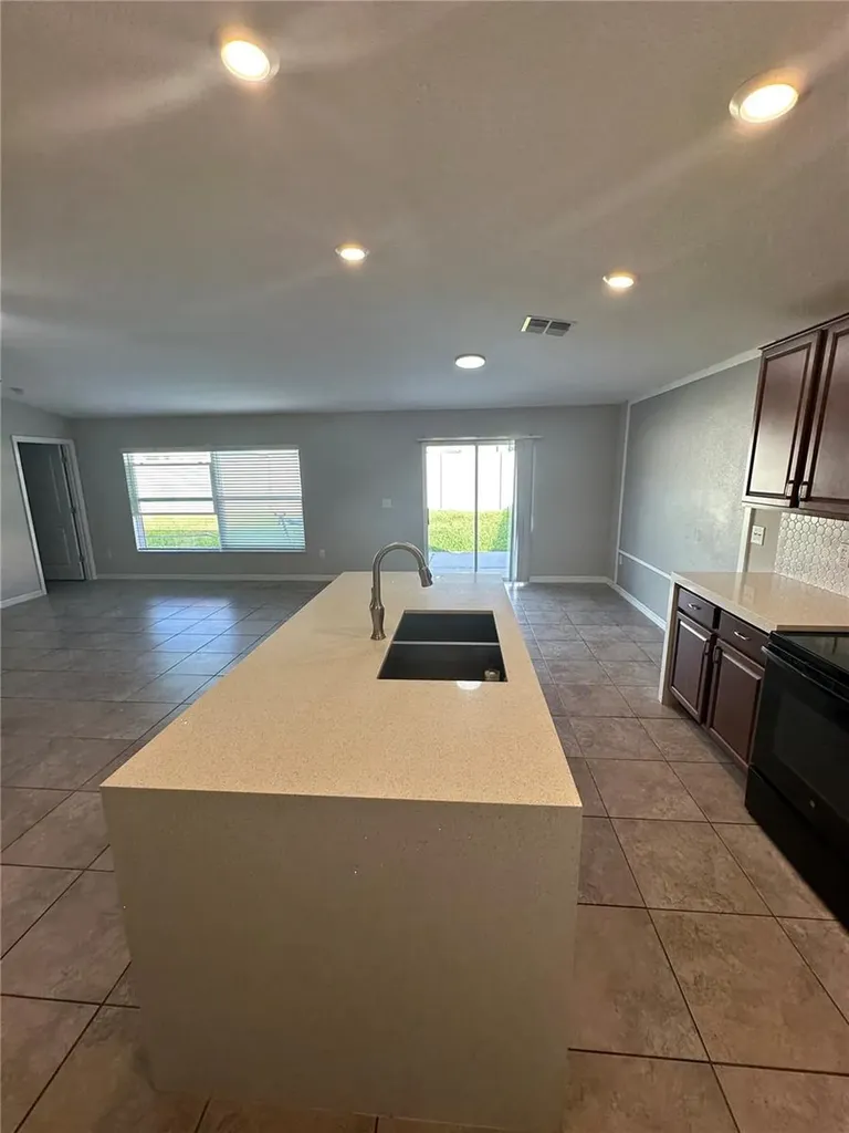 903 Zone Tailed Hawk Place Ruskin FL 33570