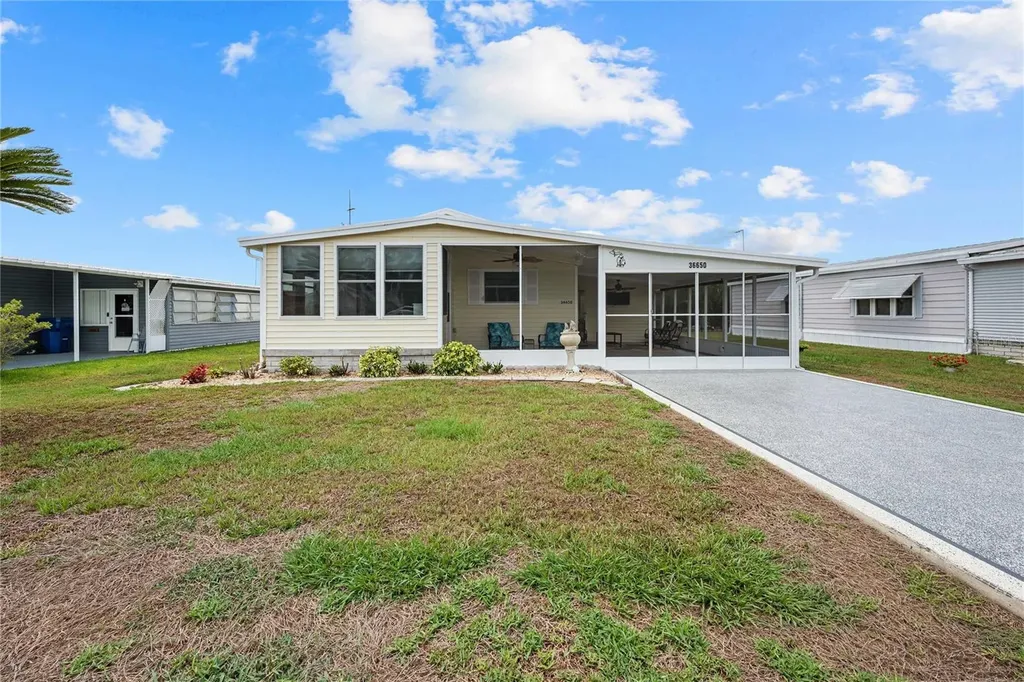 36650 Dina Drive Zephyrhills FL 33542
