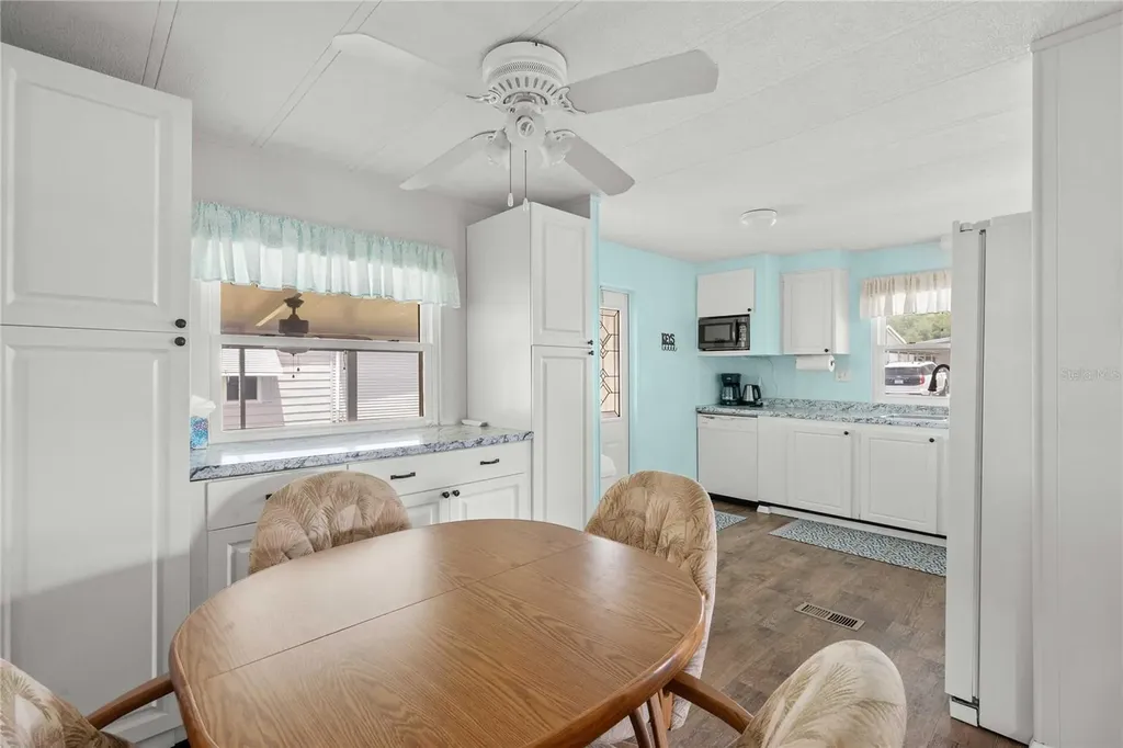 36650 Dina Drive Zephyrhills FL 33542