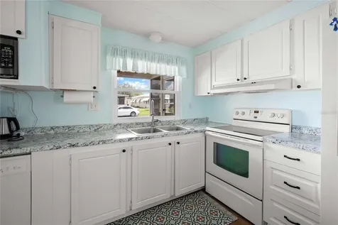 36650 Dina Drive Zephyrhills FL 33542