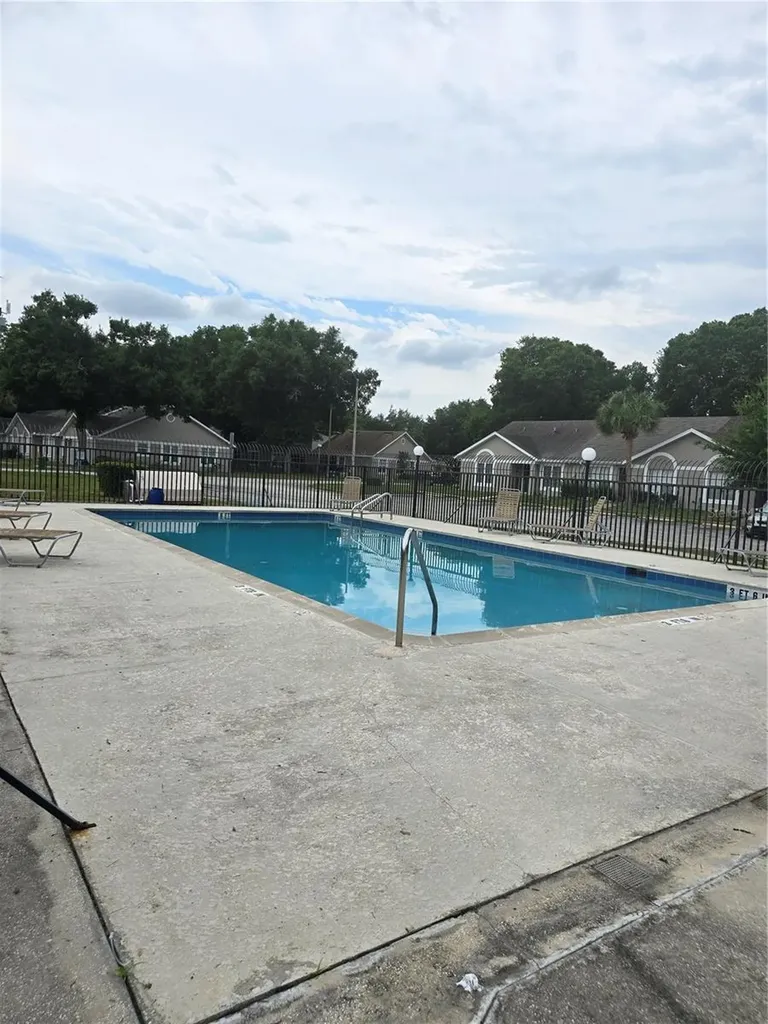2351 Water View Loop Kissimmee FL 34743