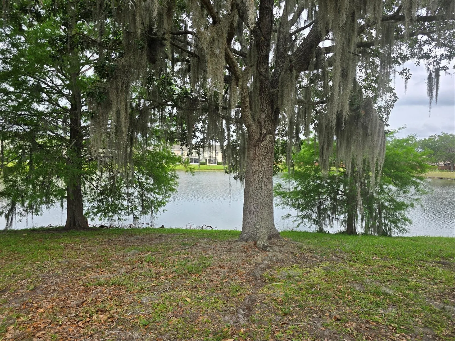 2351 Water View Loop Kissimmee FL 34743