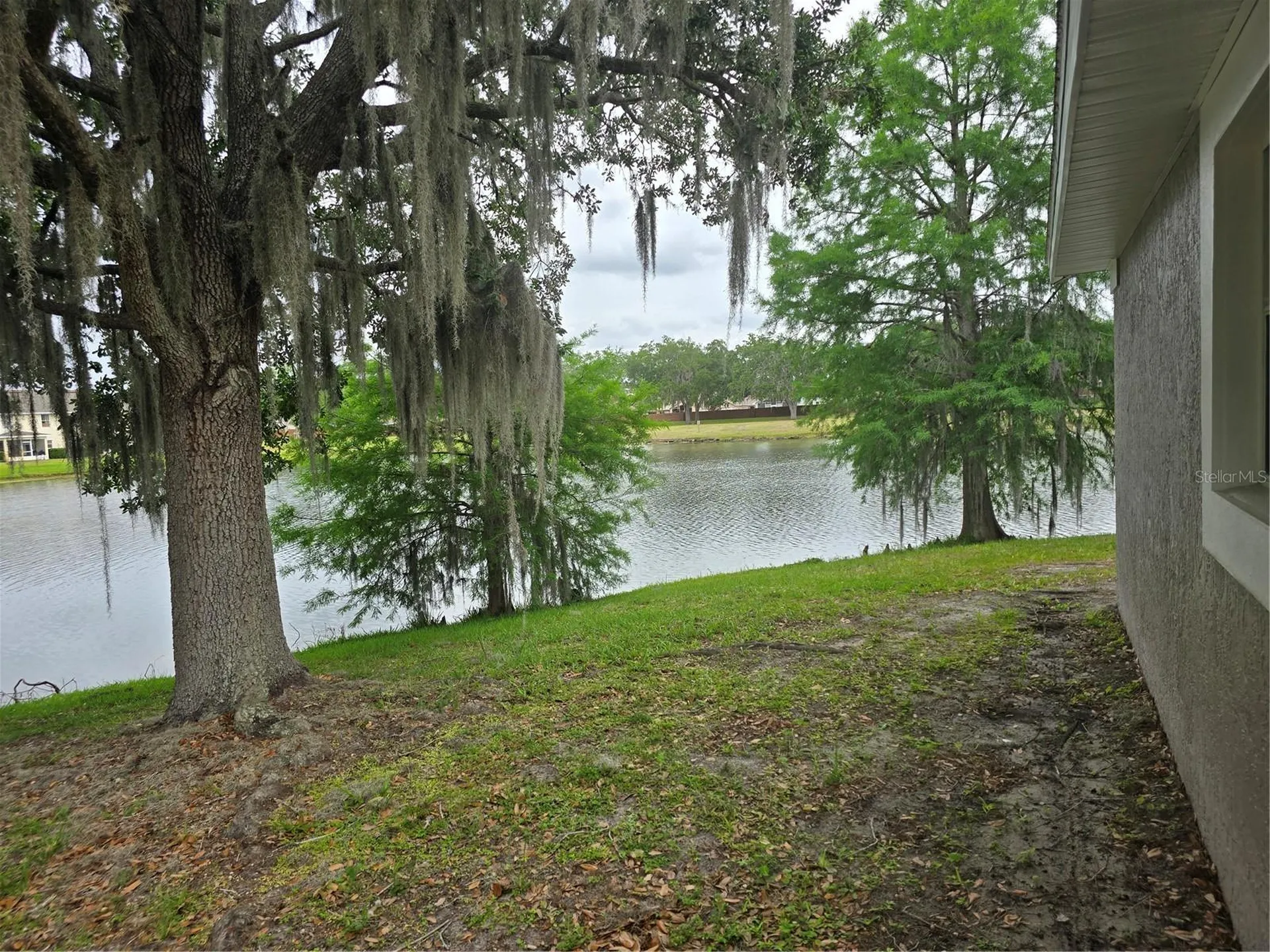 2351 Water View Loop Kissimmee FL 34743