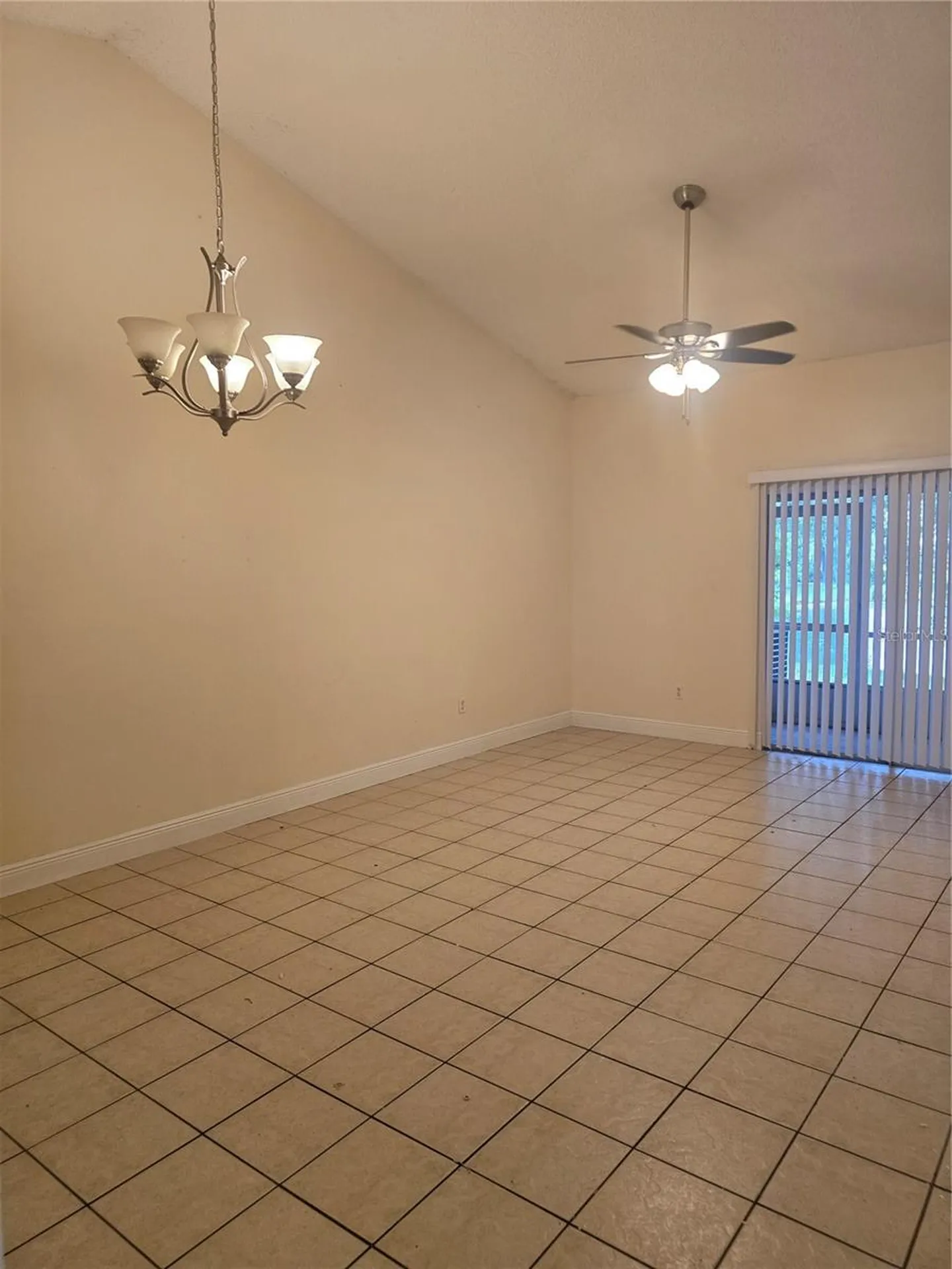 2351 Water View Loop Kissimmee FL 34743