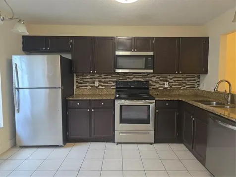 2351 Water View Loop Kissimmee FL 34743