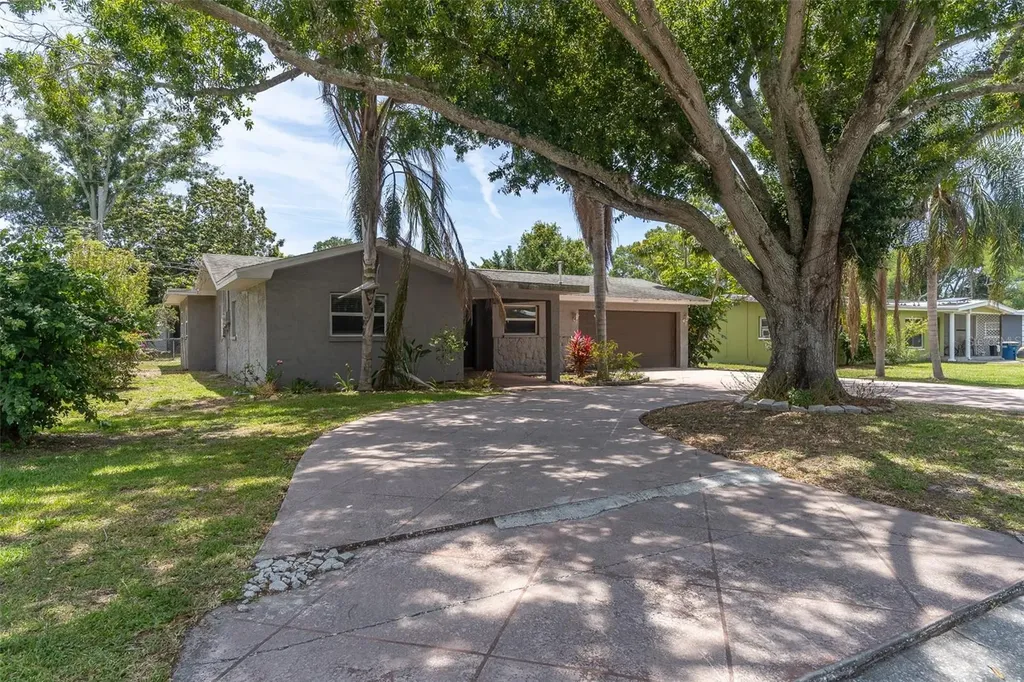 1447 Fairmont Street Clearwater FL 33755