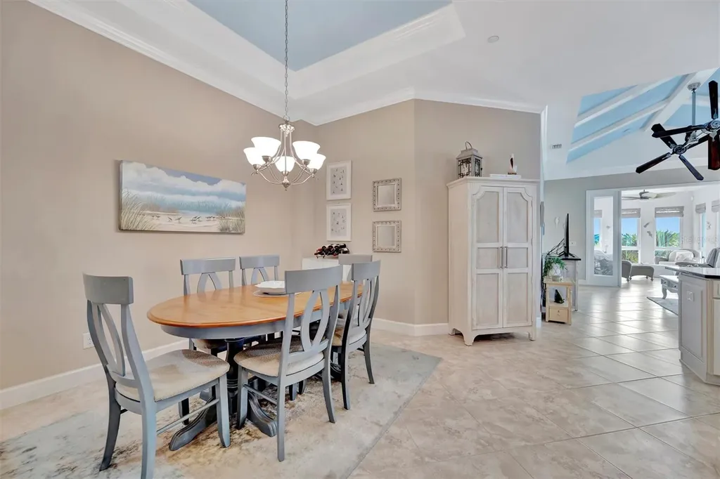 246 Sapphire Lake Drive Bradenton FL 34209