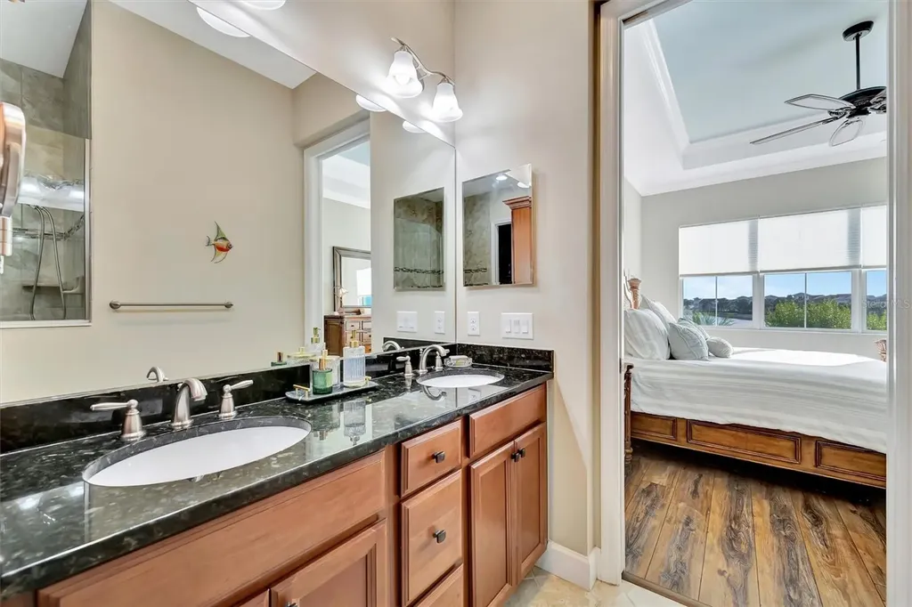 246 Sapphire Lake Drive Bradenton FL 34209