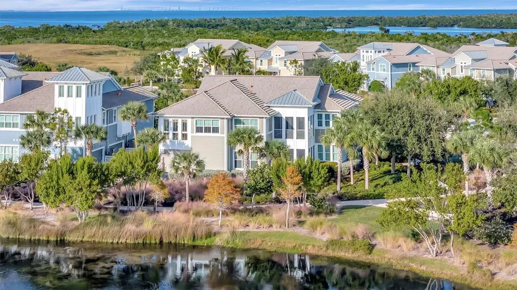 246 Sapphire Lake Drive Bradenton FL 34209