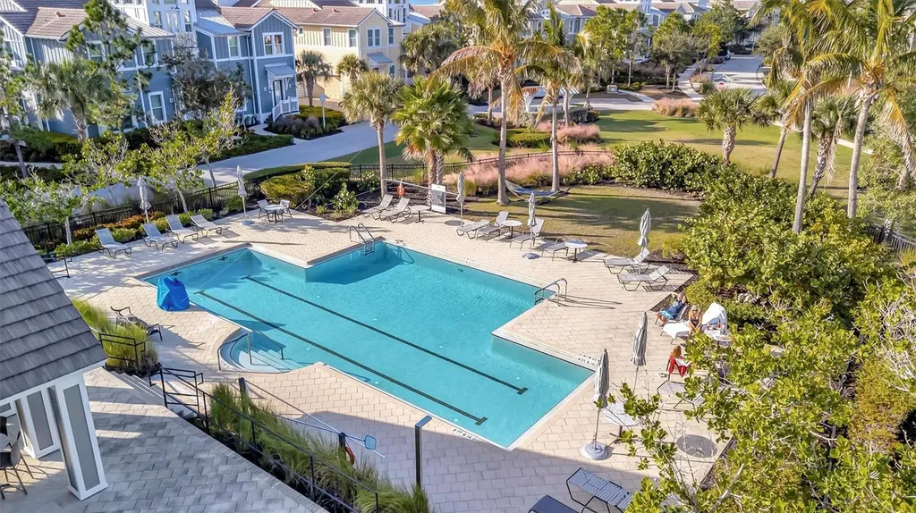 246 Sapphire Lake Drive Bradenton FL 34209
