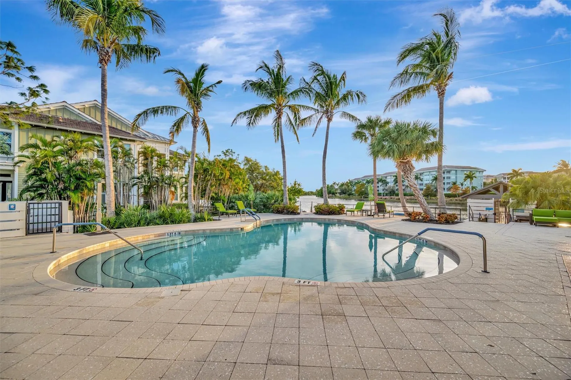 246 Sapphire Lake Drive Bradenton FL 34209