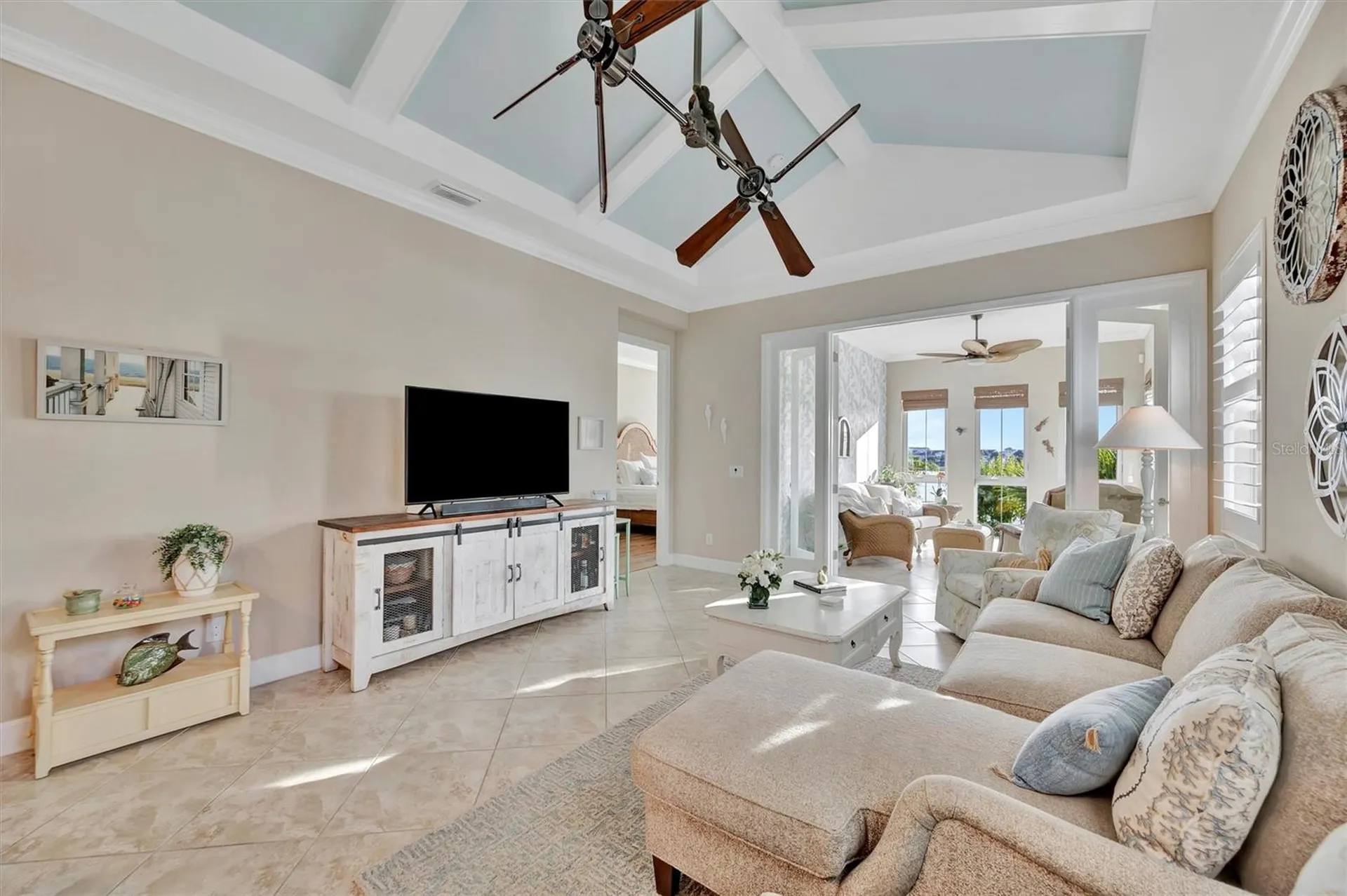 246 Sapphire Lake Drive Bradenton FL 34209