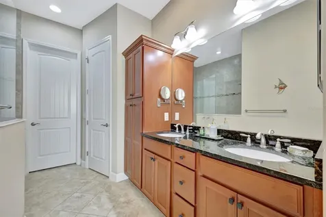 246 Sapphire Lake Drive Bradenton FL 34209