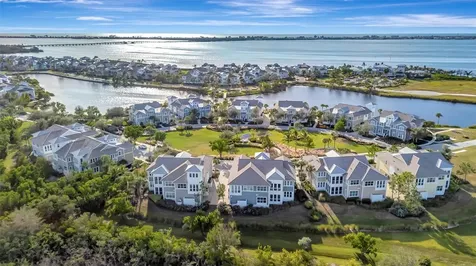 246 Sapphire Lake Drive Bradenton FL 34209