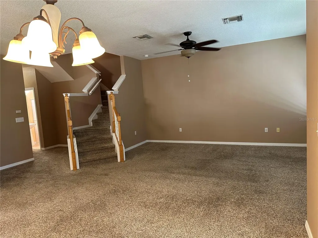 628 51st Avenue N St Petersburg FL 33703