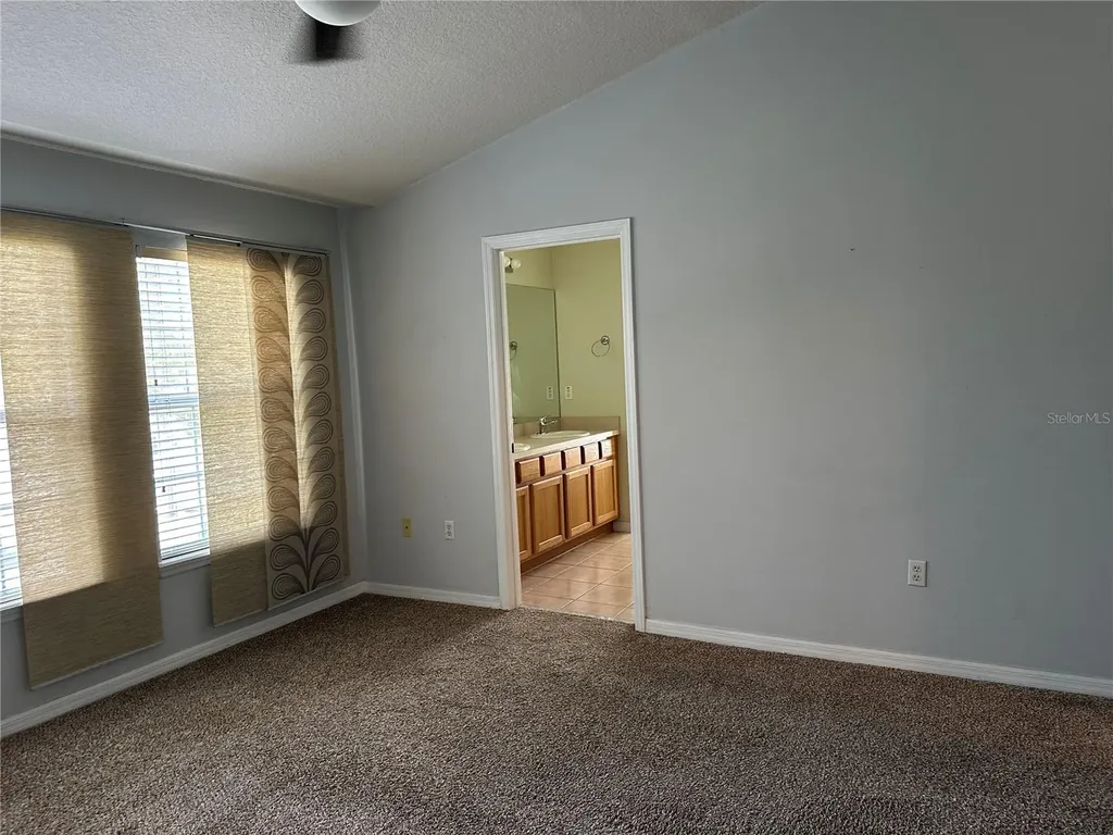 628 51st Avenue N St Petersburg FL 33703