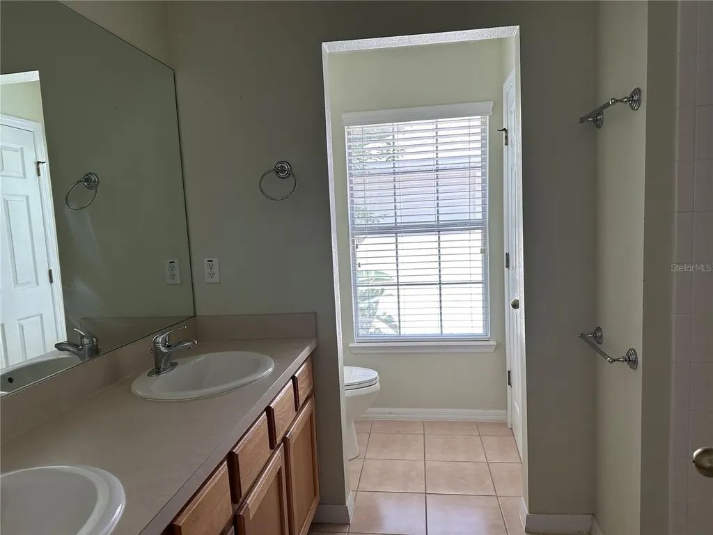 628 51st Avenue N St Petersburg FL 33703