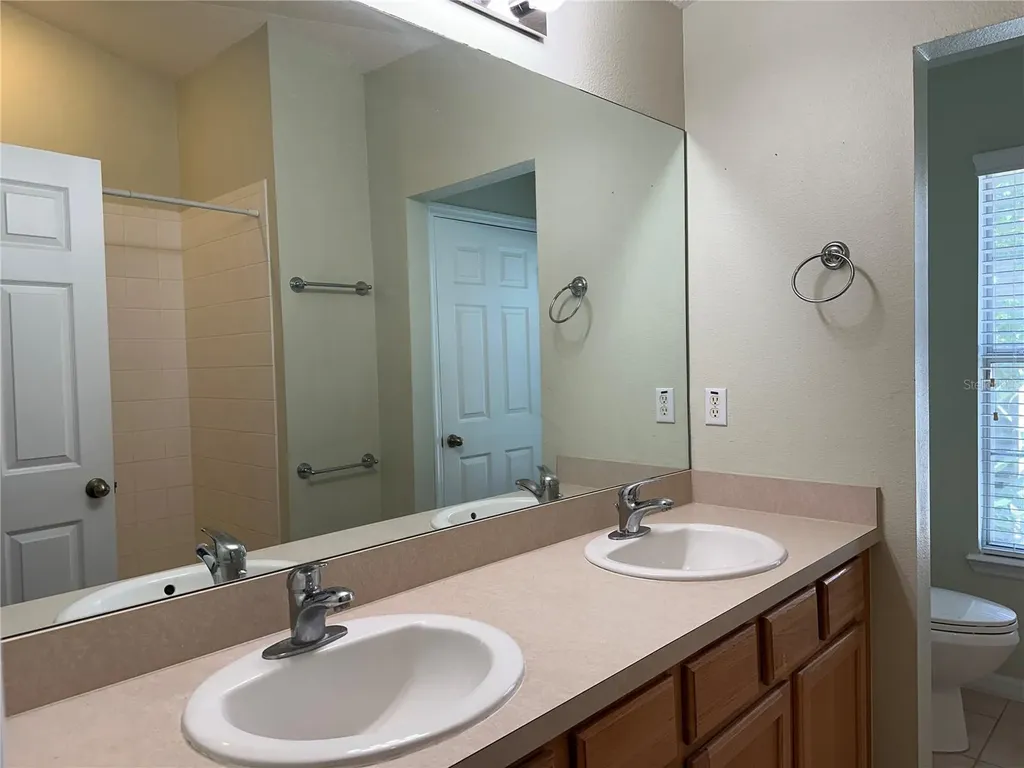 628 51st Avenue N St Petersburg FL 33703