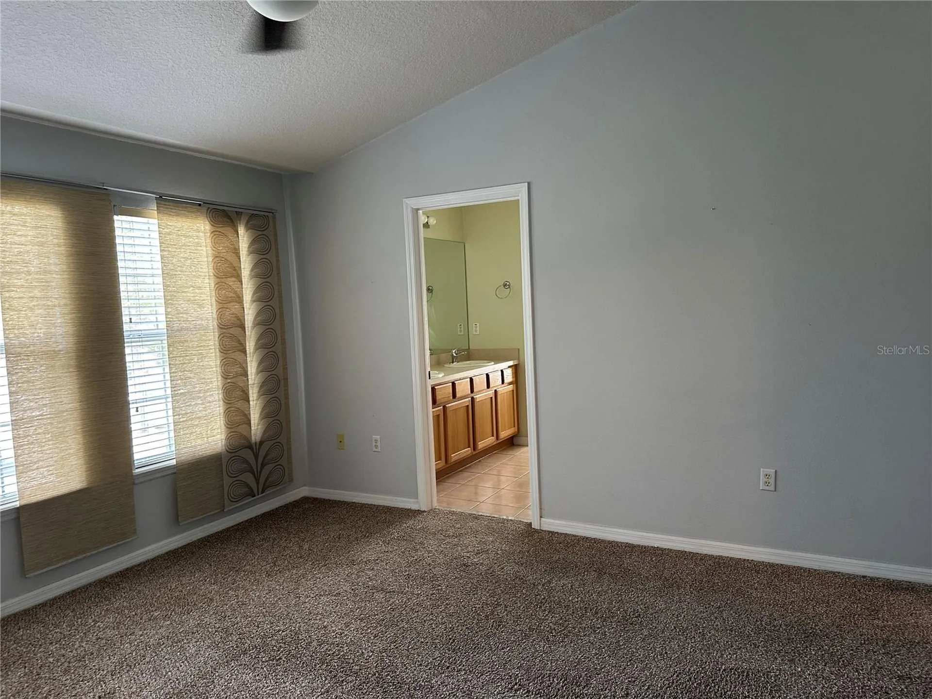628 51st Avenue N St Petersburg FL 33703