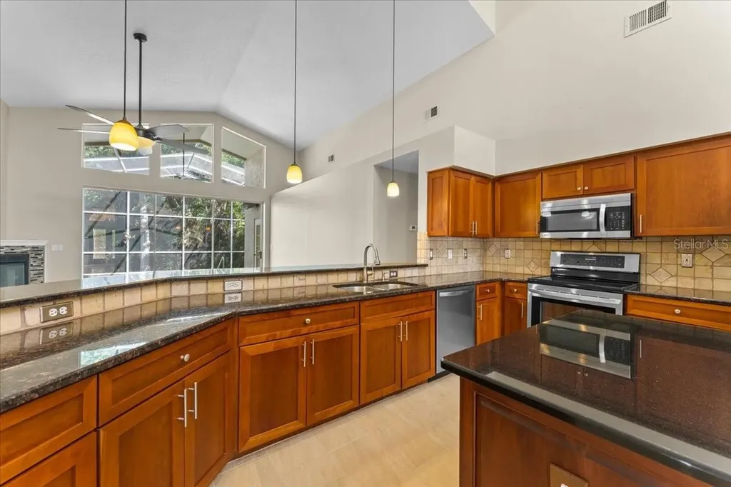 4761 Stonebriar Drive Oldsmar FL 34677