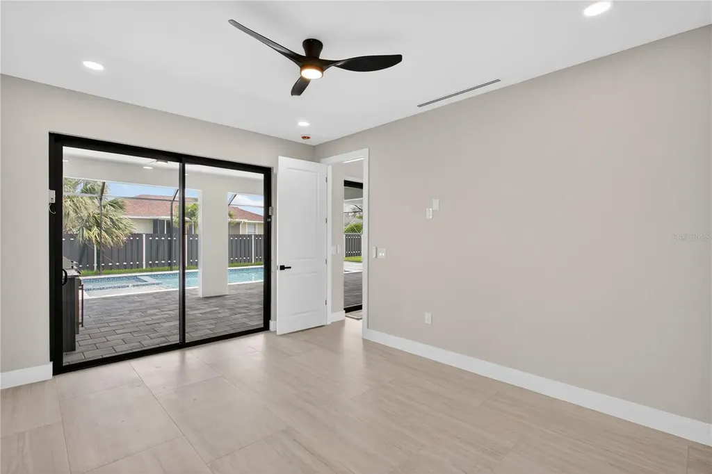 741 SW 7th Terrace Cape Coral FL 33991