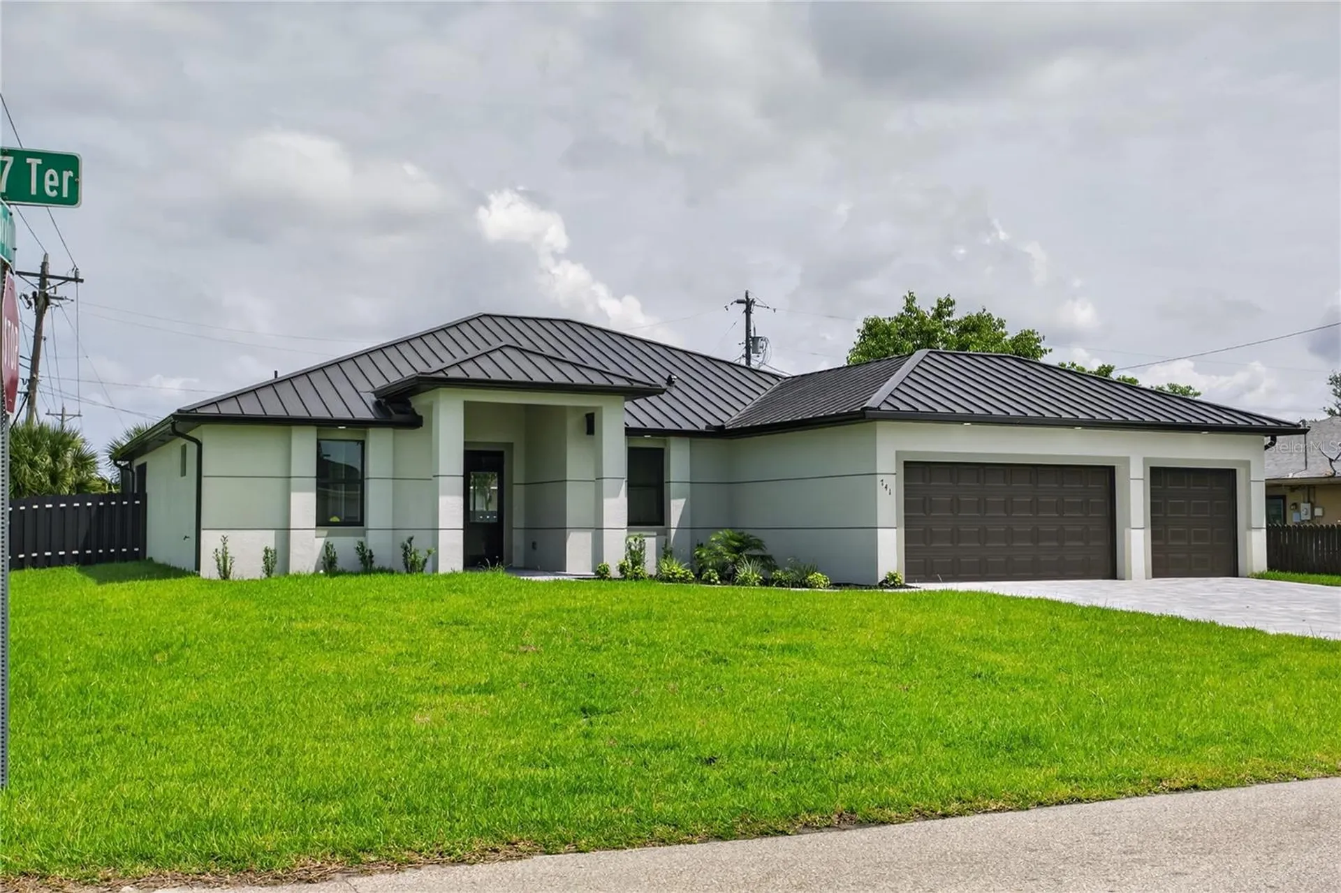 741 SW 7th Terrace Cape Coral FL 33991