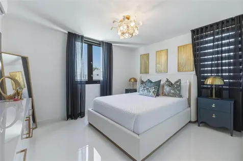 629 Mar De Bering Dorado PR 00646