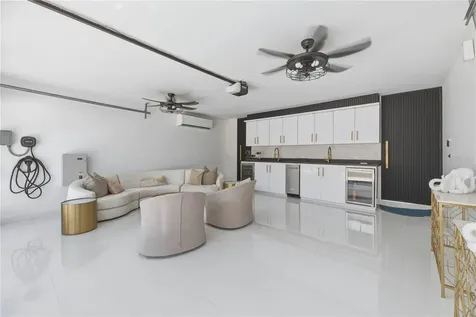629 Mar De Bering Dorado PR 00646