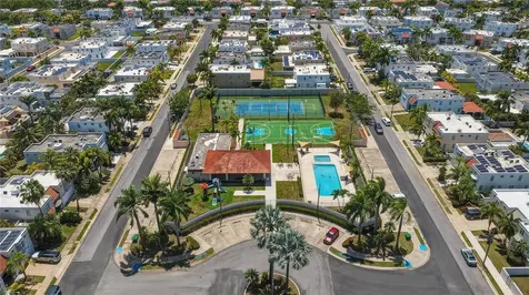629 Mar De Bering Dorado PR 00646