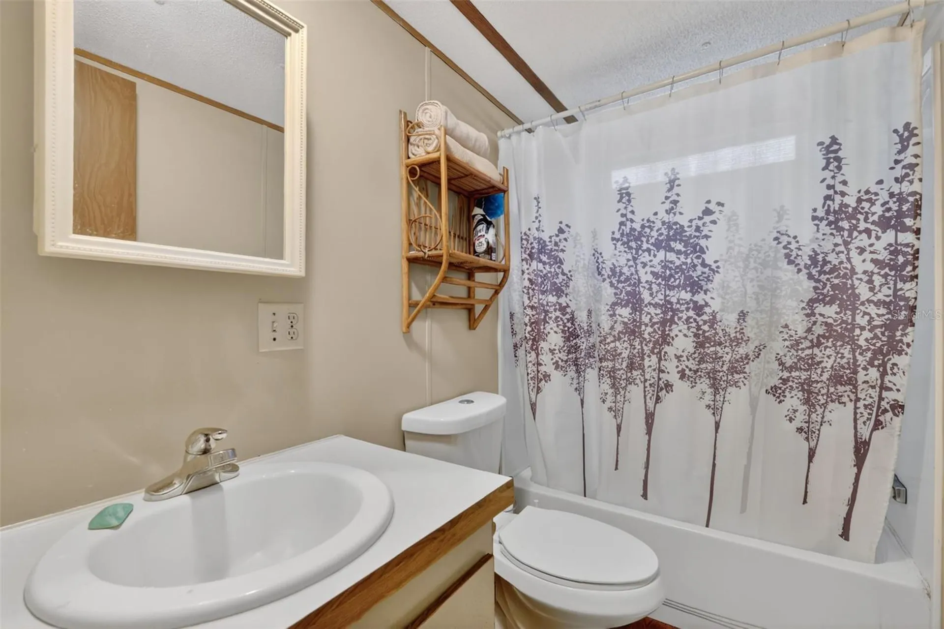 1710 Indian Trail Leesburg FL 34748