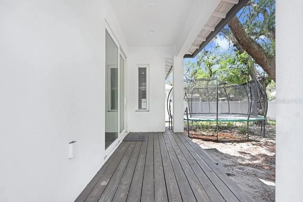 920 E Shadowlawn Avenue Tampa FL 33603
