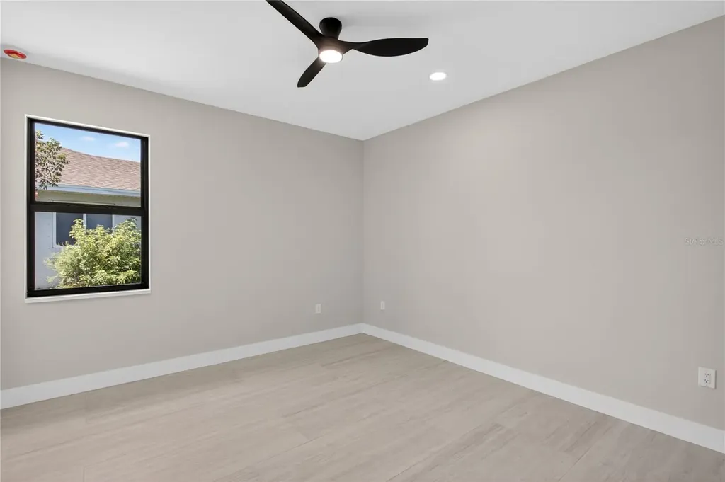 812 SW 14th Avenue Cape Coral FL 33991