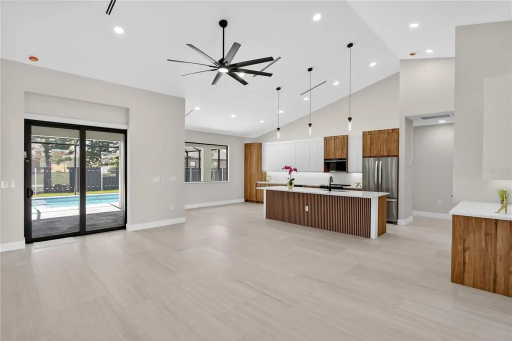 812 SW 14th Avenue Cape Coral FL 33991