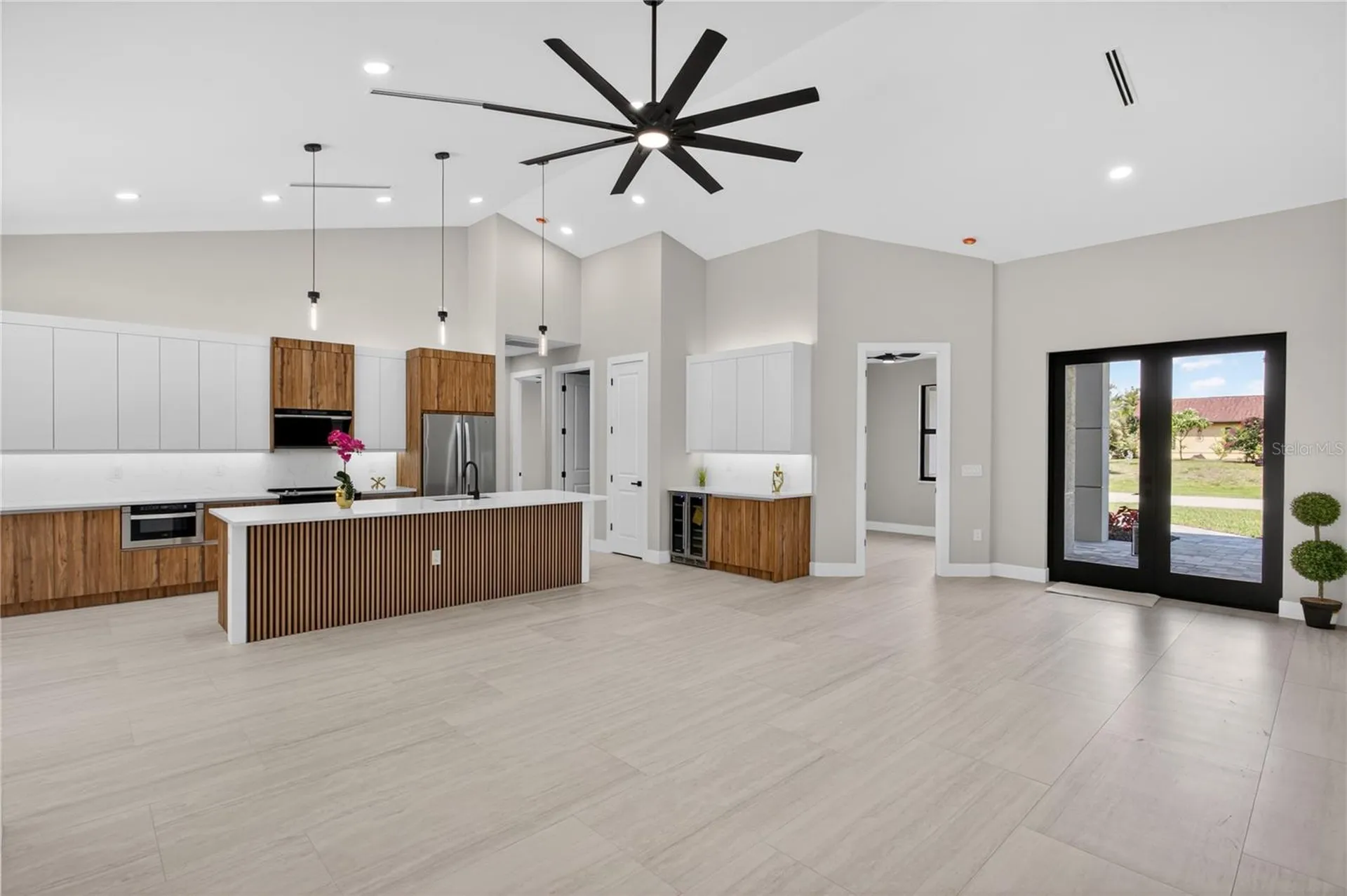 812 SW 14th Avenue Cape Coral FL 33991