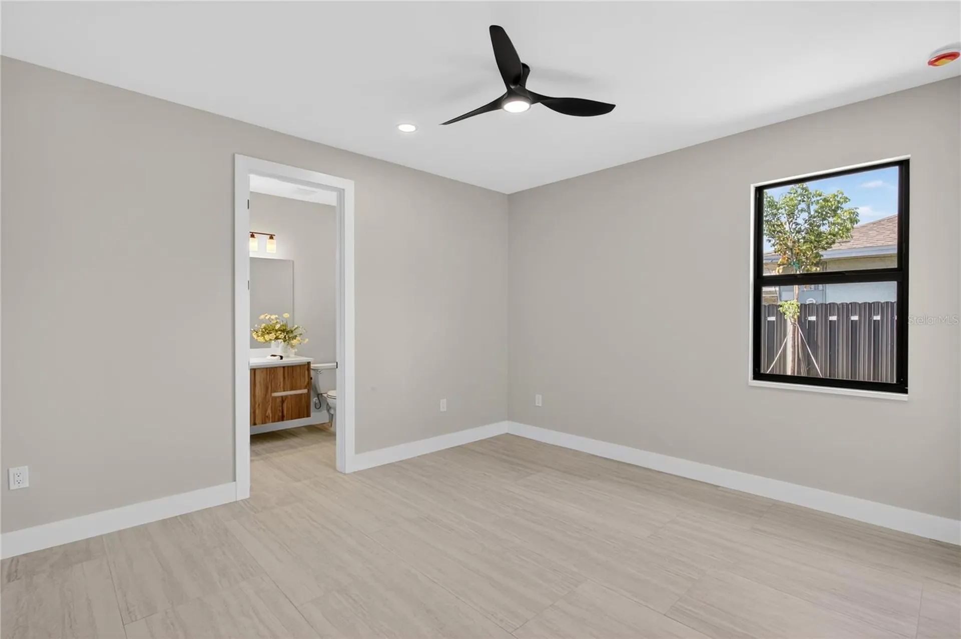 812 SW 14th Avenue Cape Coral FL 33991