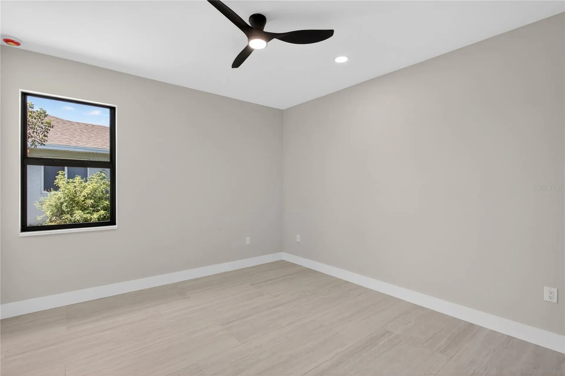 812 SW 14th Avenue Cape Coral FL 33991