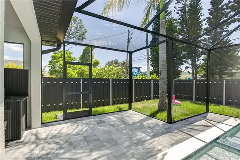 812 SW 14th Avenue Cape Coral FL 33991