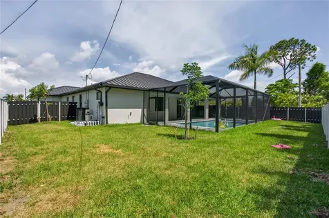 812 SW 14th Avenue Cape Coral FL 33991