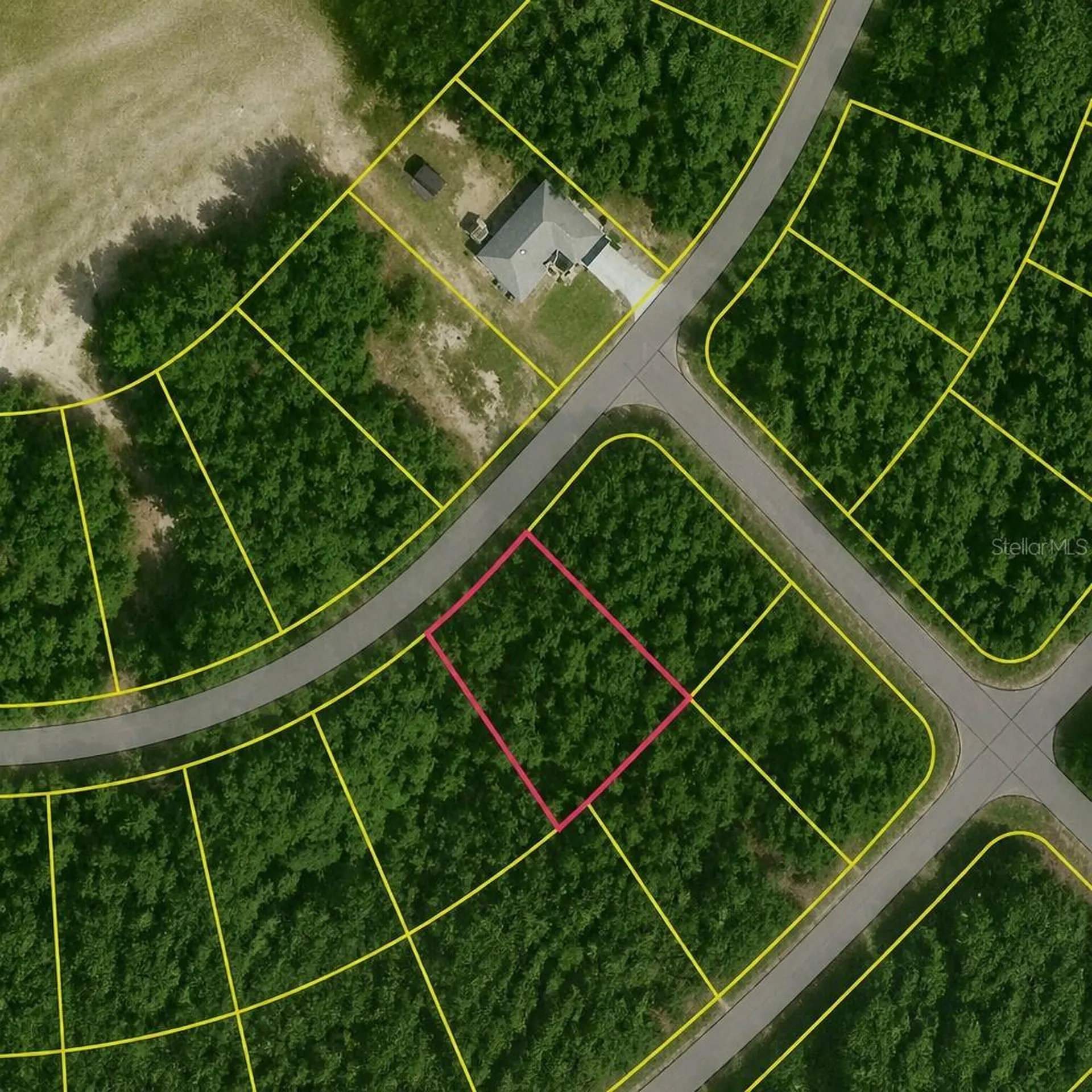 SE Fischer Lane Drive Ocklawaha FL 32179
