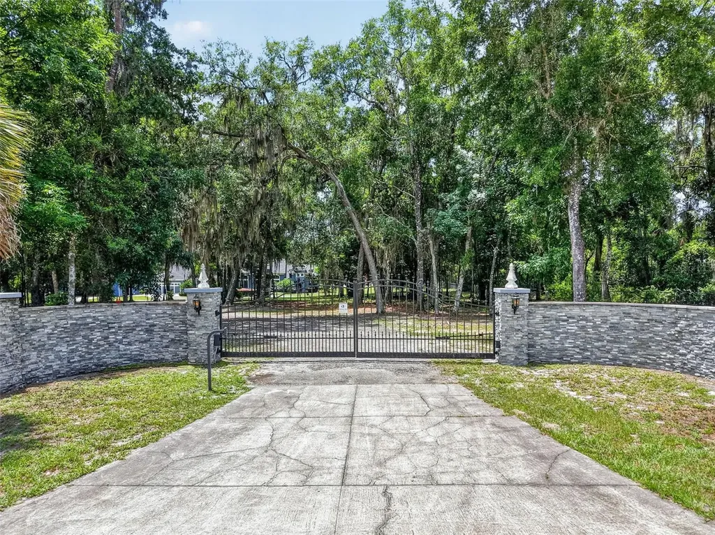 2110 Highland Park Road Deland FL 32720