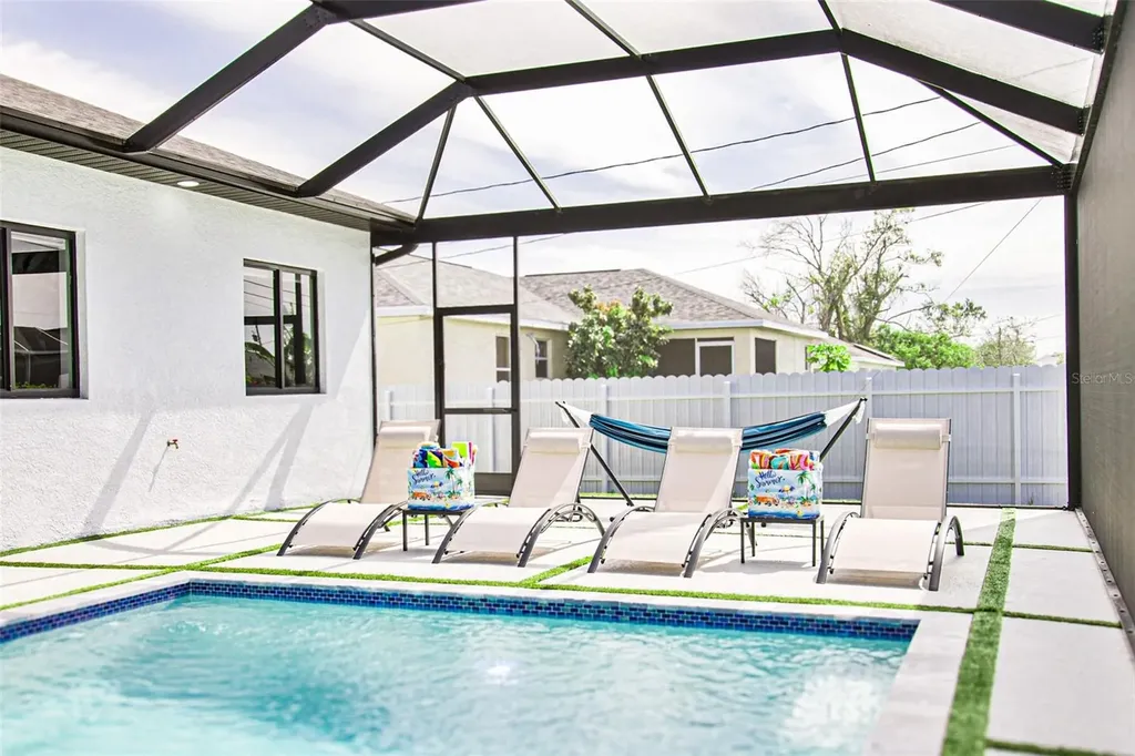 836 NE 6th Place Cape Coral FL 33909