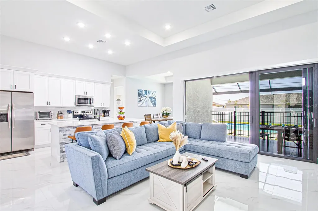836 NE 6th Place Cape Coral FL 33909