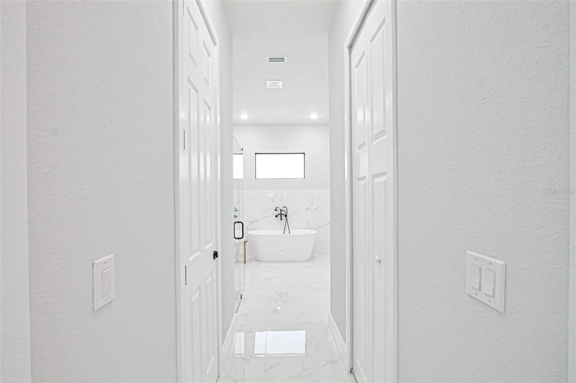 836 NE 6th Place Cape Coral FL 33909
