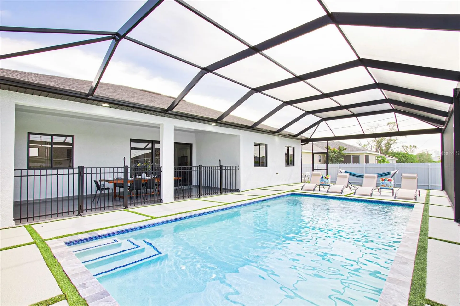 836 NE 6th Place Cape Coral FL 33909