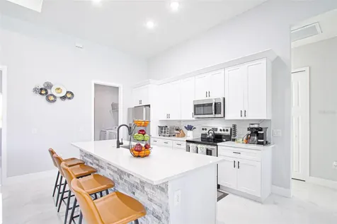 836 NE 6th Place Cape Coral FL 33909