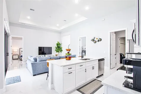 836 NE 6th Place Cape Coral FL 33909