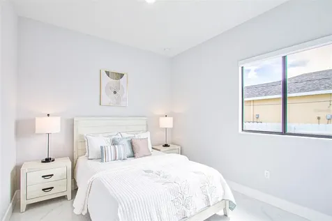 836 NE 6th Place Cape Coral FL 33909