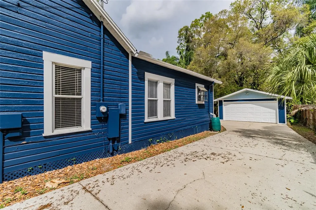 317 W Jean Street Tampa FL 33604
