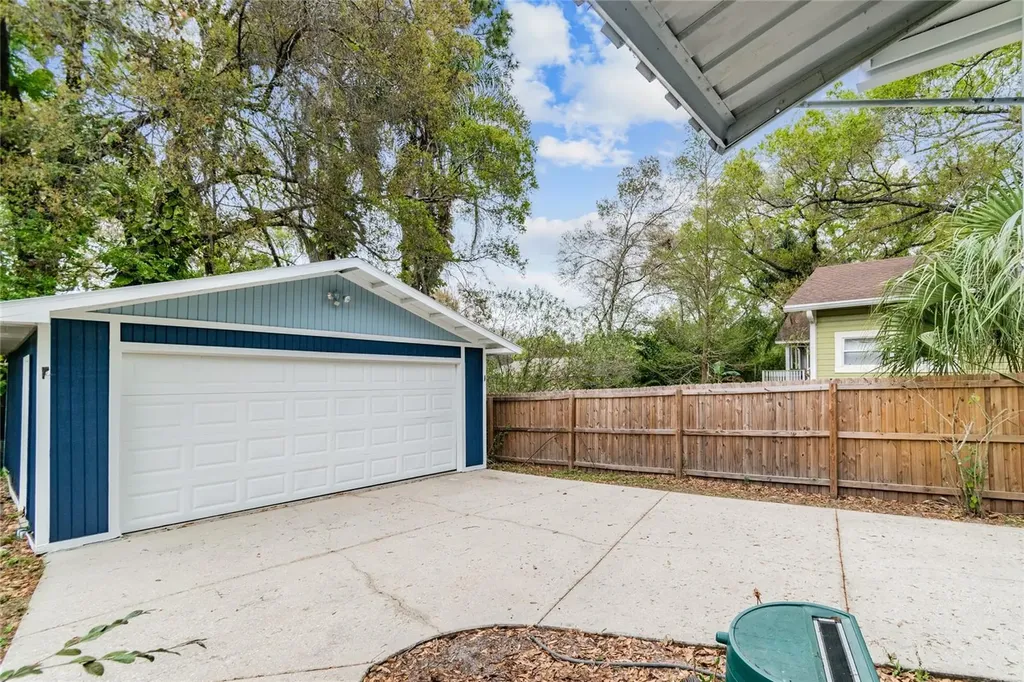 317 W Jean Street Tampa FL 33604