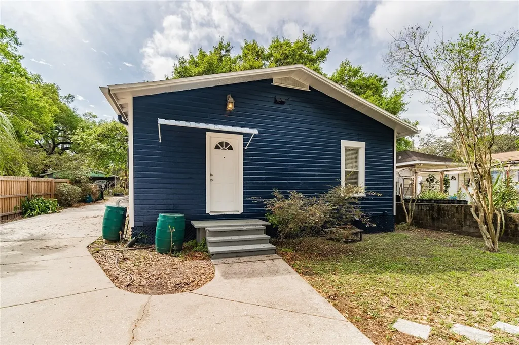 317 W Jean Street Tampa FL 33604